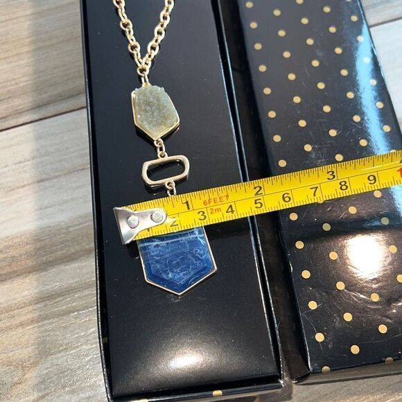 NEW Boxed Jaclyn Smith Jewelry Gold Tone With Green Druzy And Blue 32” Chain - Picture 5 of 7